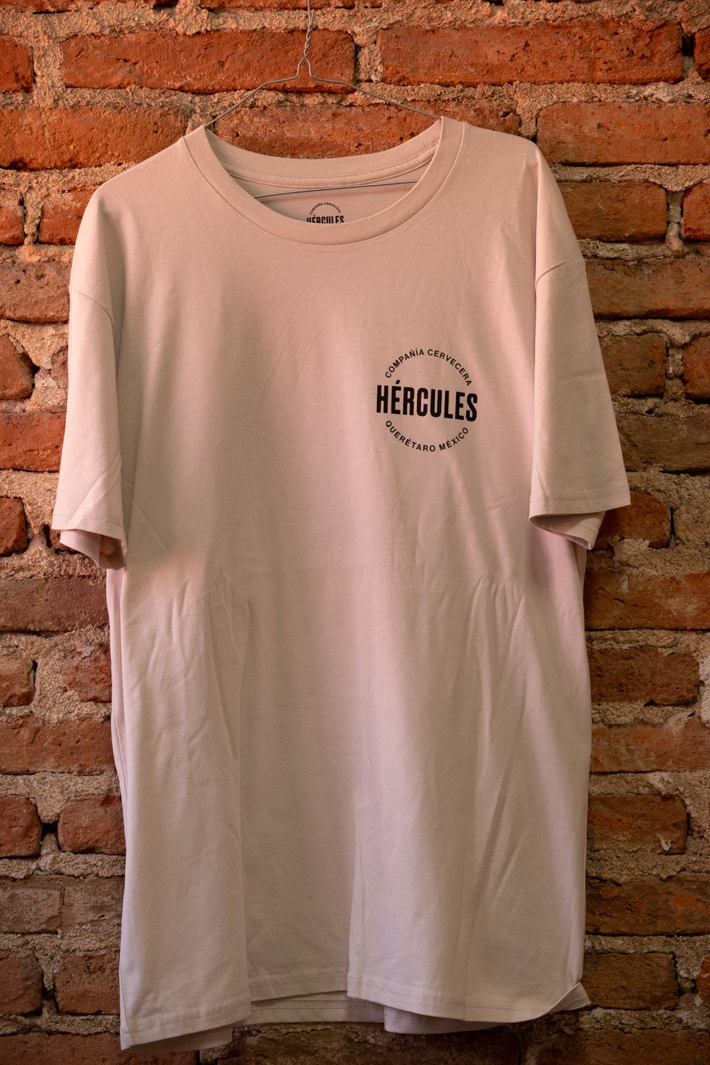 Playera - Logo Hércules - Hueso